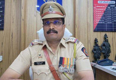 नागरिकांच्या सुरक्षिततेसाठी बारामती पोलिस कायदा व सुव्यवस्थे साठी पायी पेट्रोलिंग, करत दिले कायद्याची धडे?! नागरिकांच्या सुरक्षिततेसाठी बारामती पोलिस कायदा व सुव्यवस्थे साठी पायी पेट्रोलिंग, करत दिले कायद्याची धडे?!