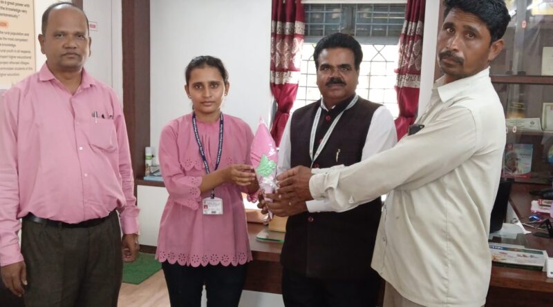 प्रजासत्ताक दिन संचलन पूर्व विद्यापीठस्तरीय निवड चाचणी शिबिरासाठी काजल गुळवेची निवड!